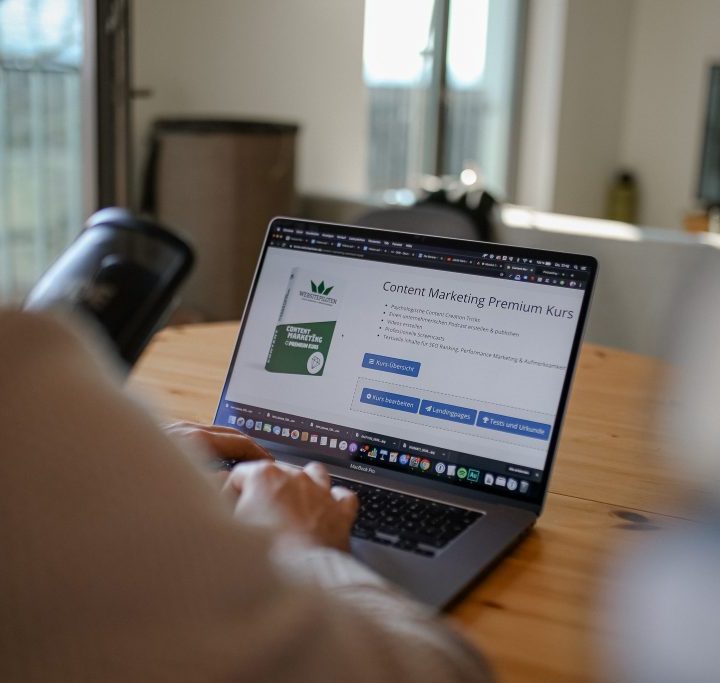 THE LATEST TREND IN WEB DESIGN IN GURGAON